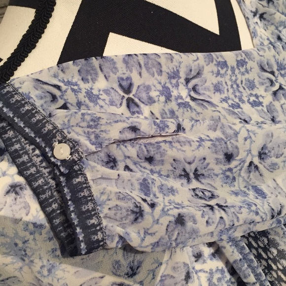 Sheer Lucky Brand Tunic Top - Picture 3 of 8